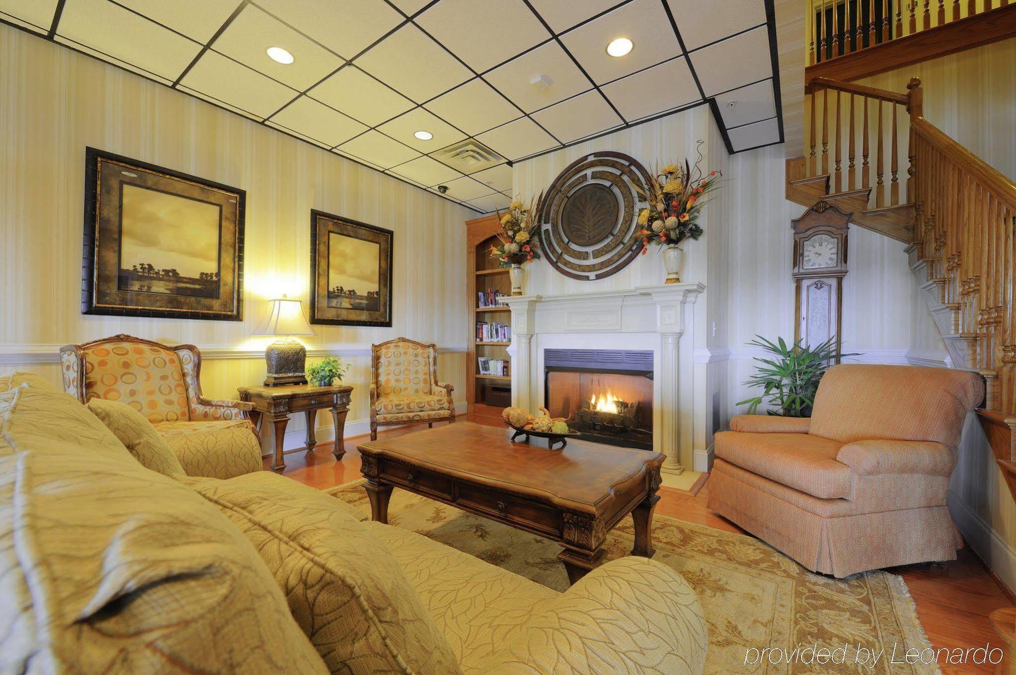 Spark By Hilton Orangeburg Interior photo