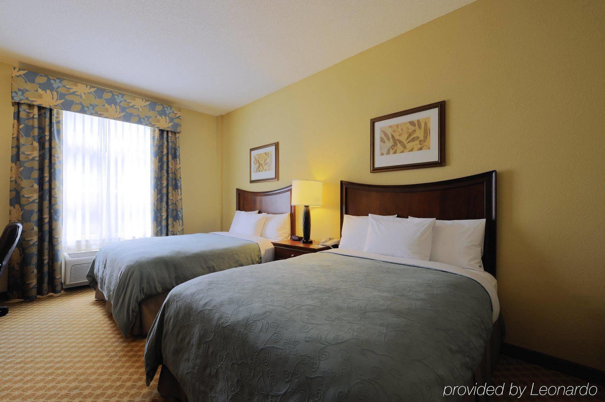 Spark By Hilton Orangeburg Room photo